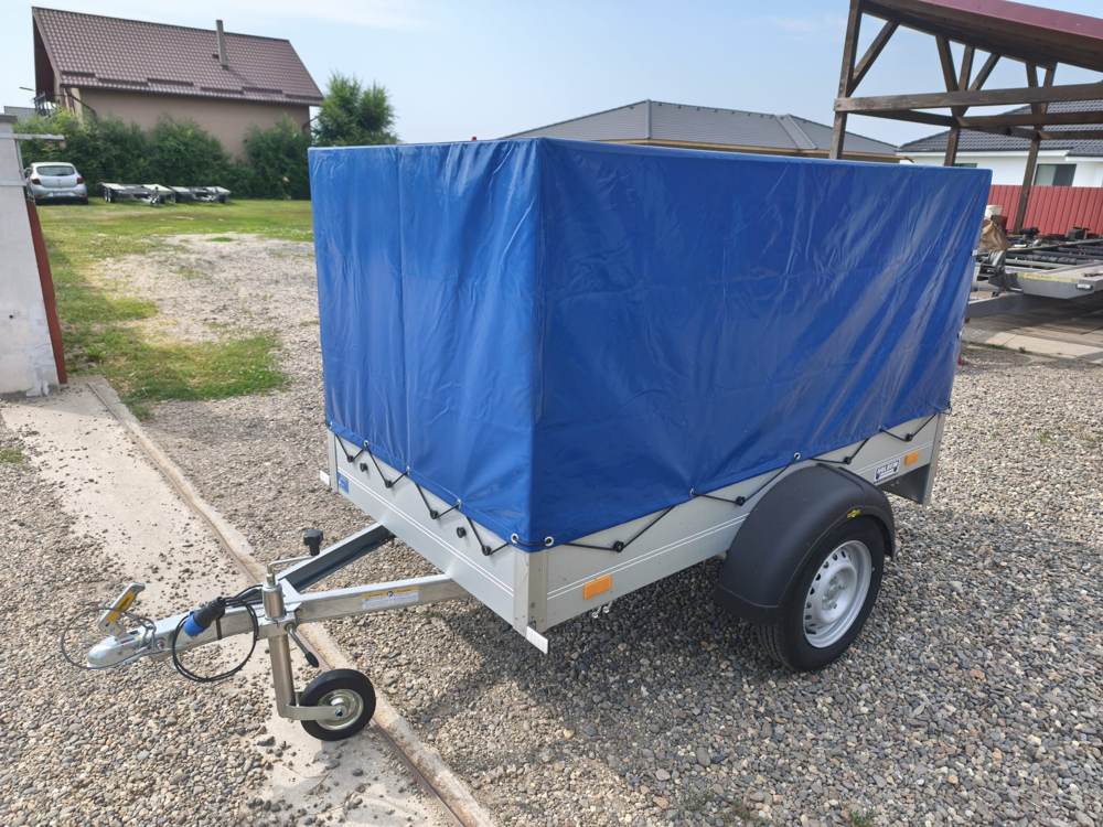 Remorcă Humbaur 750 kg cu prelată